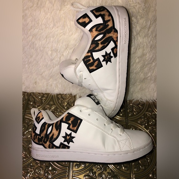 DC Women's Court Graffik Sneakers - White size 5 - Picture 12 of 16